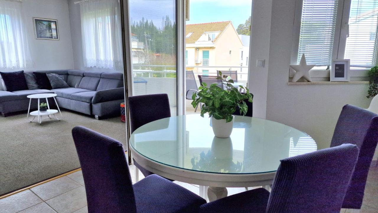 Apartment Silvana Kaštela Kültér fotó
